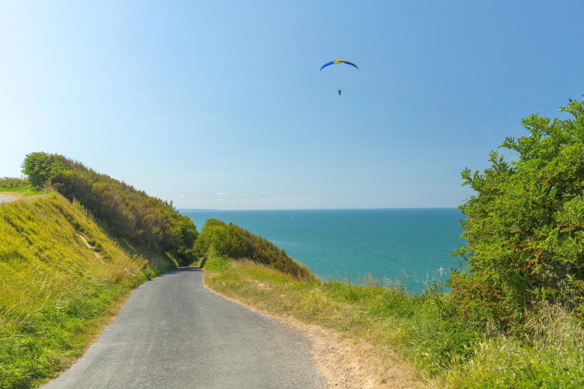 Les Pommiers Duplex Cosy Tout Confort Dans Maison Neuve Avec Terrasse Entree Independante 5 Mn De Bayeux Et 10 Mn Plage Du Debarquement Sommervieu Ngoại thất bức ảnh